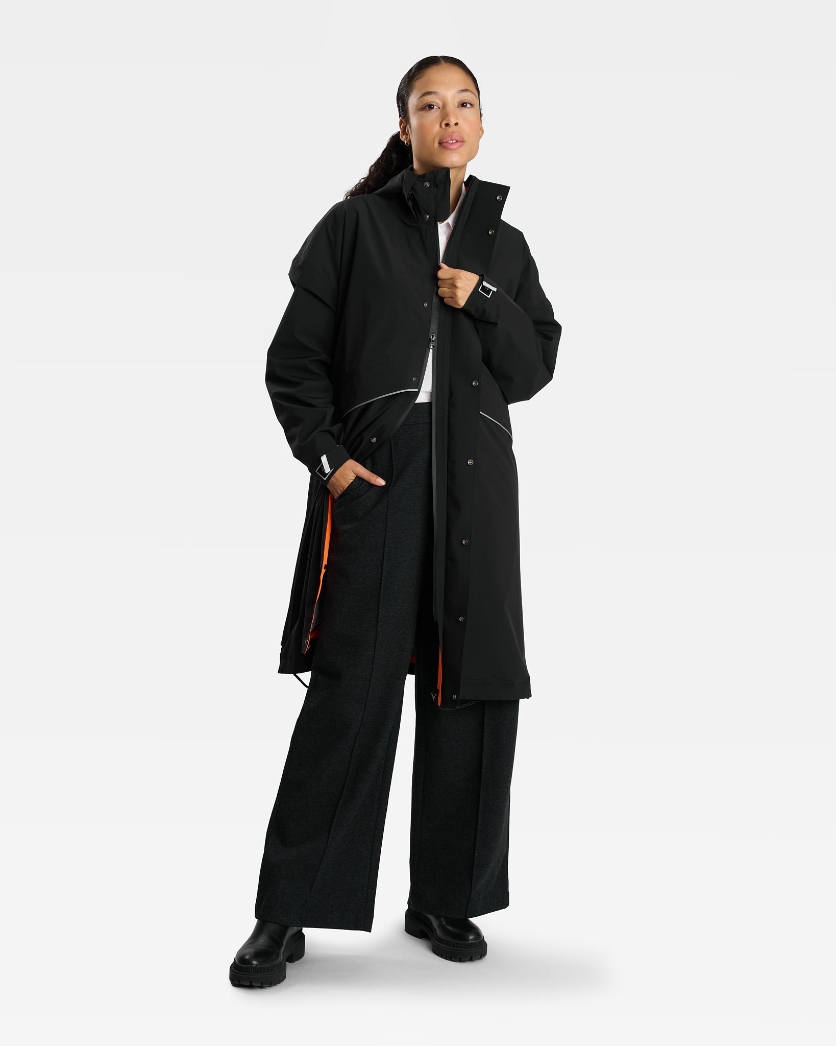 parka élégante noire technique respirante imperméable haute qualité