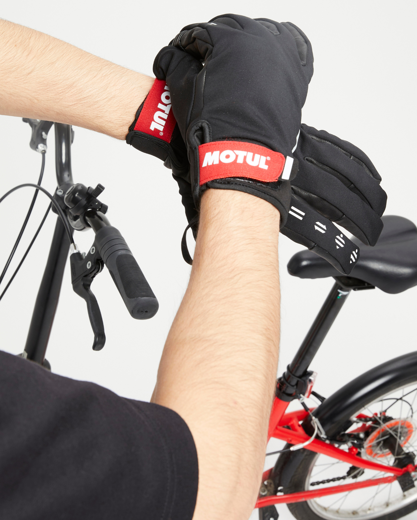 REFLECTIVE WINTER BIKE GLOVES