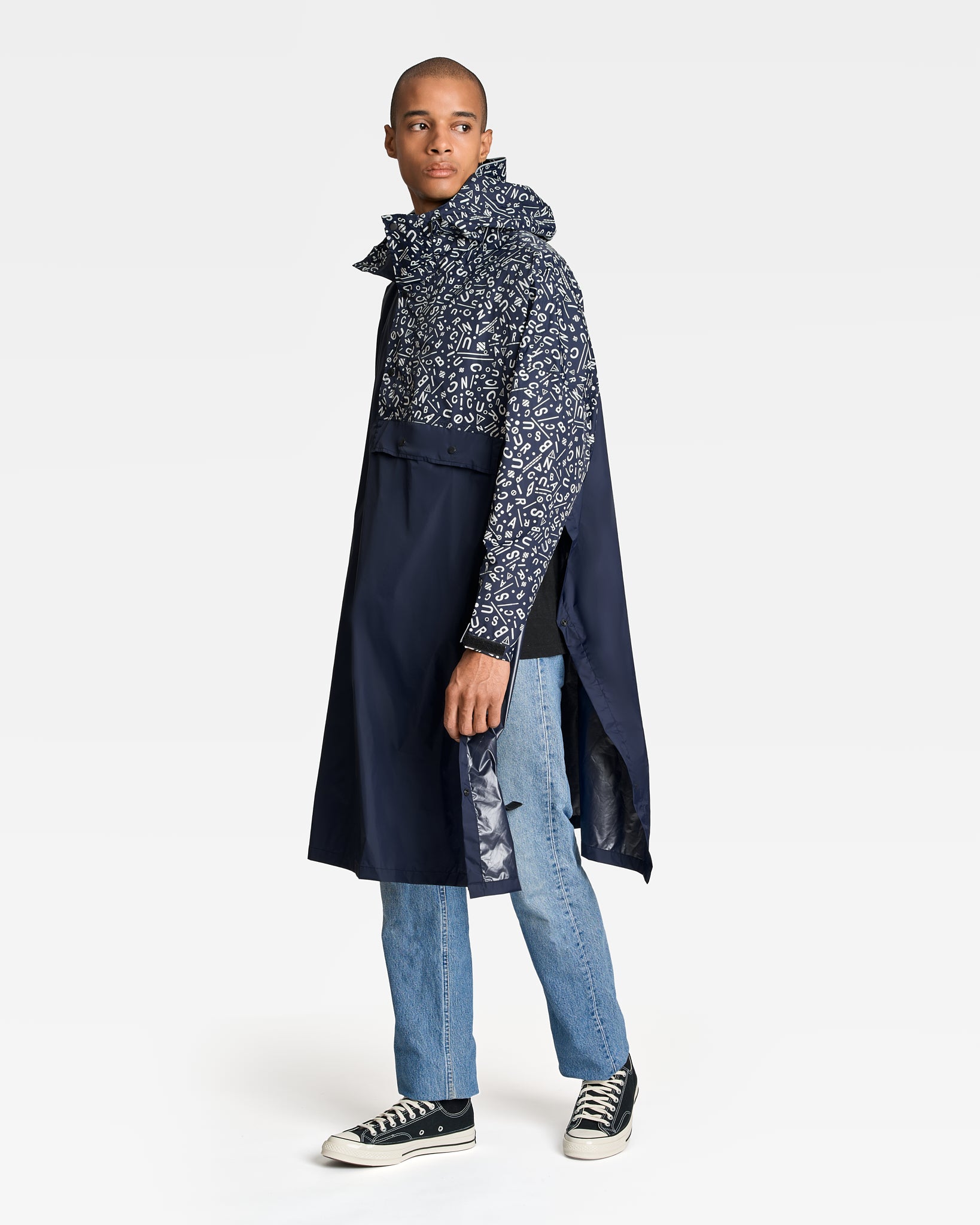 Poncho de pluie vélo fentes latérales de pédalage bleu marine motifs graffiti homme