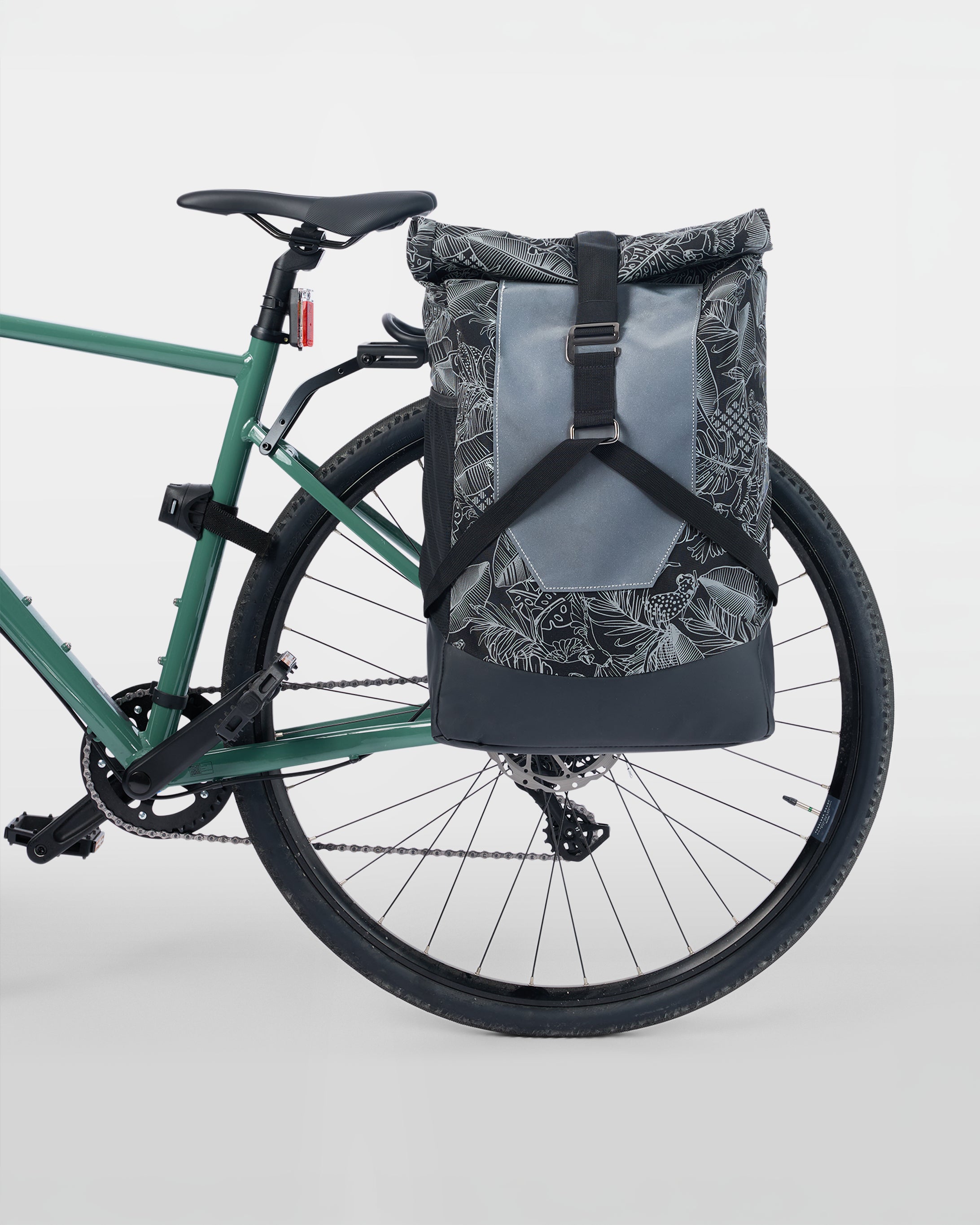 UCRR BIKE BACKPACK JUNGLE PATTERN LARGE
