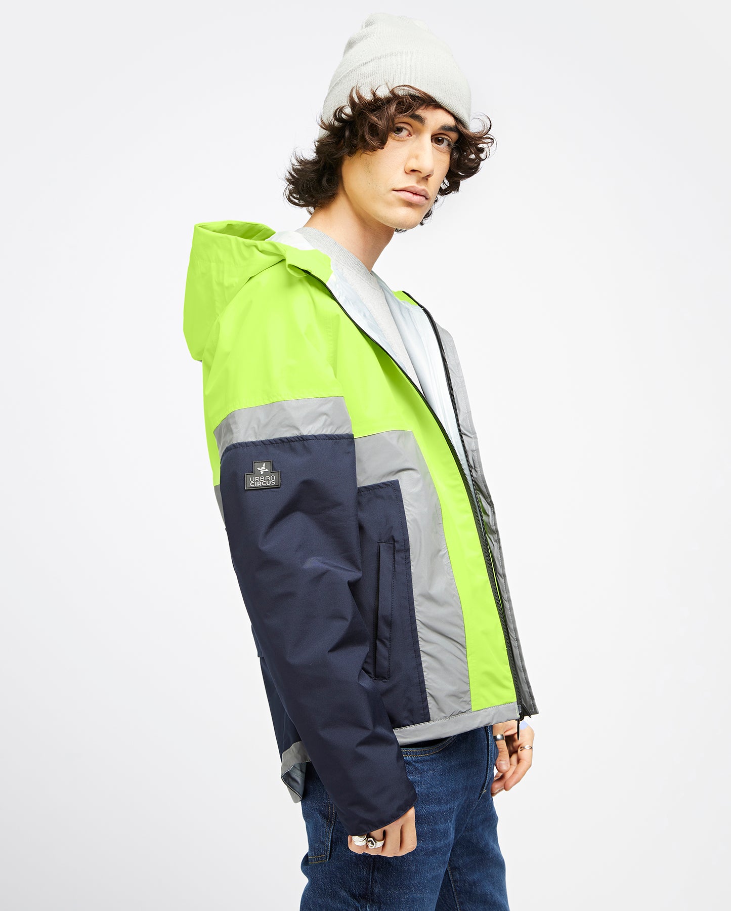 UCRR 3 LIGHT WATERPROOF JACKET
