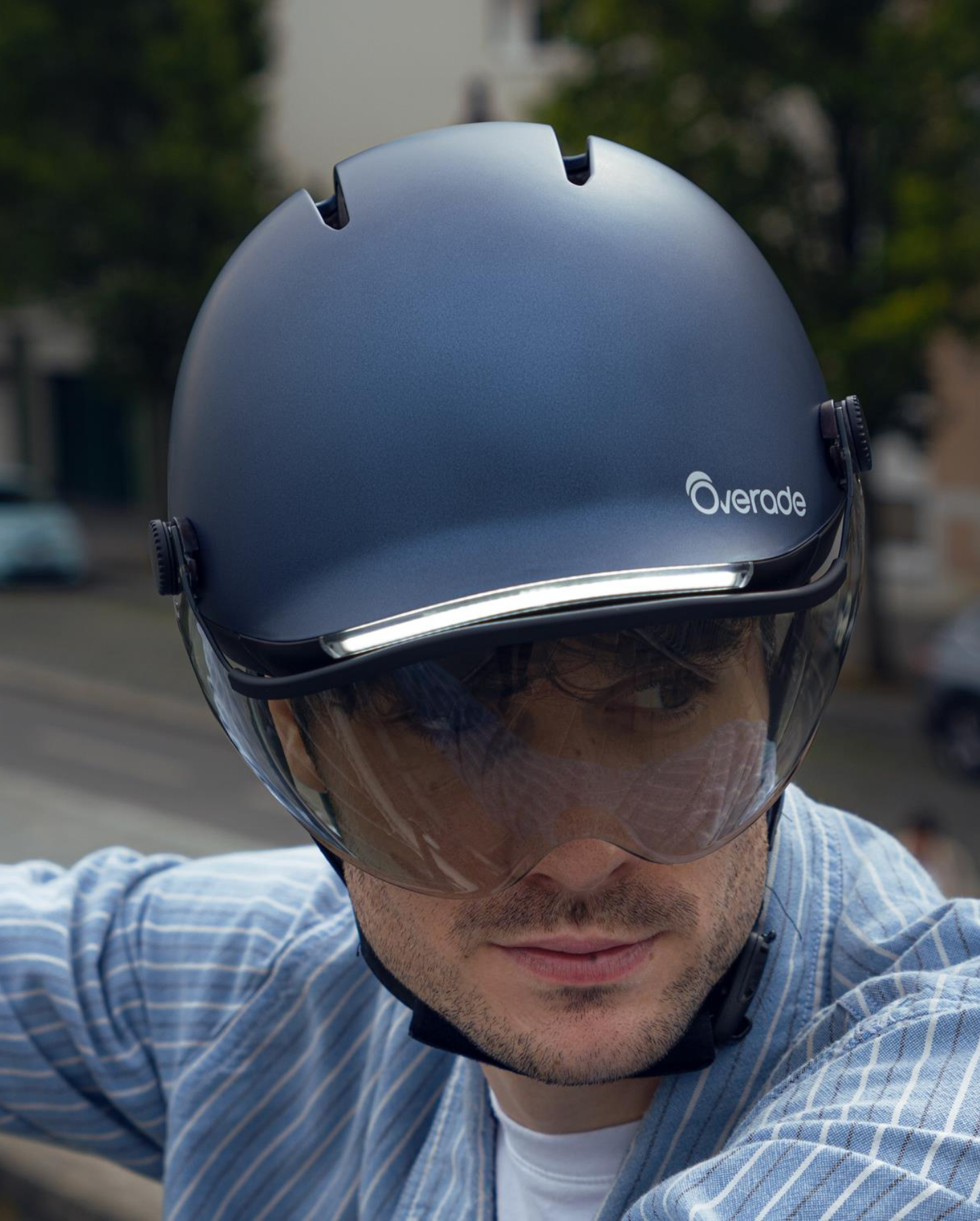 OVERADE LIFE LIGHT-UP BIKE HELMET