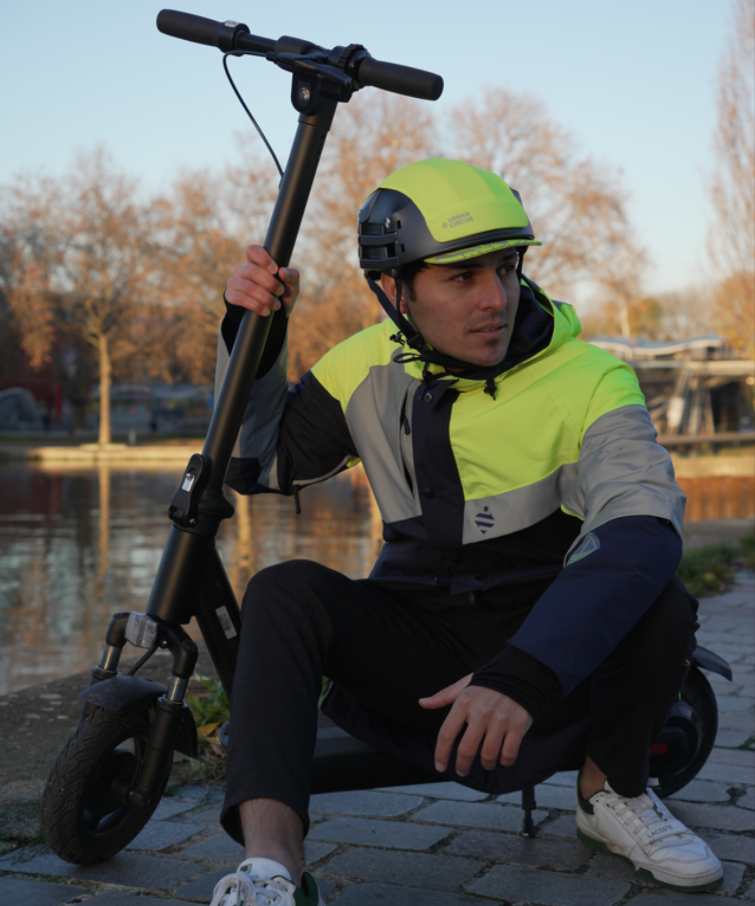 OVERADE x URBAN CIRCUS FOLDABLE HELMET