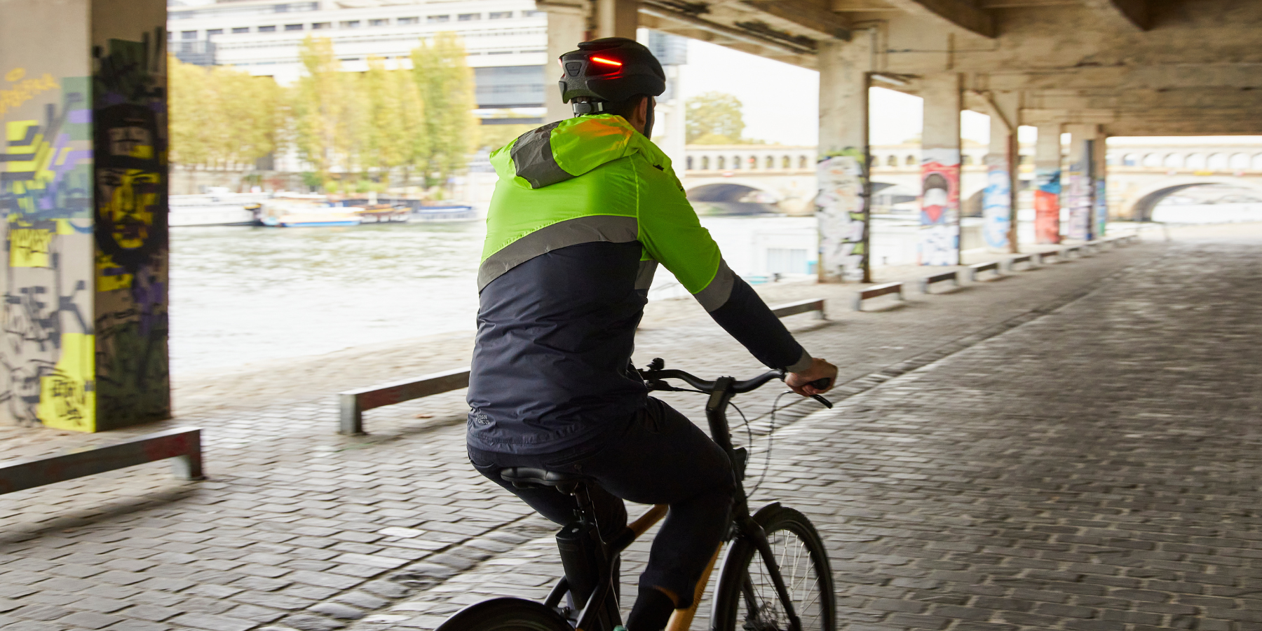 Coupe vent imperméable léger, fluorescent & réfléchissant pour vélo - GIRO
