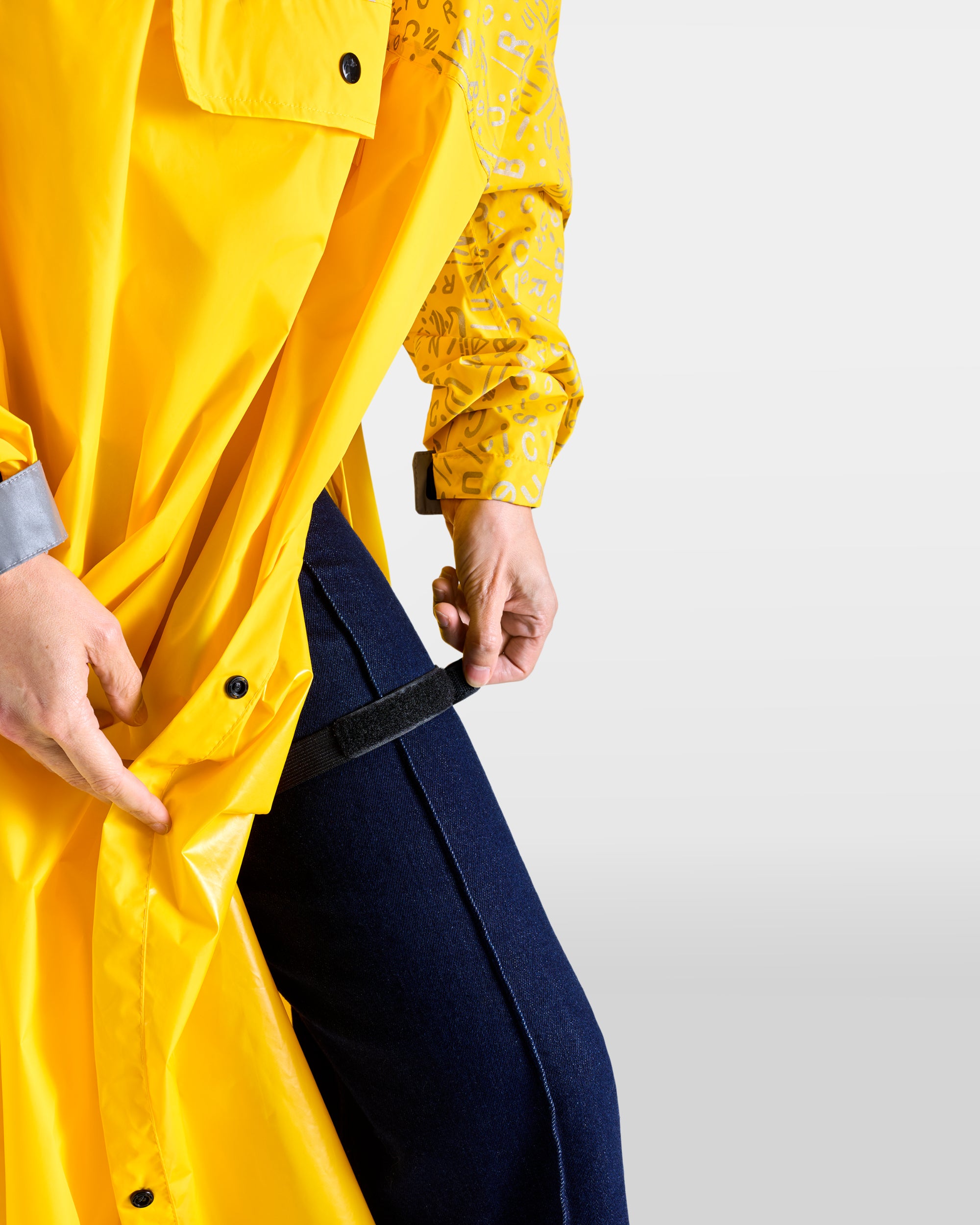 ROMEA REFLEKTIERENDER REGENPONCHO