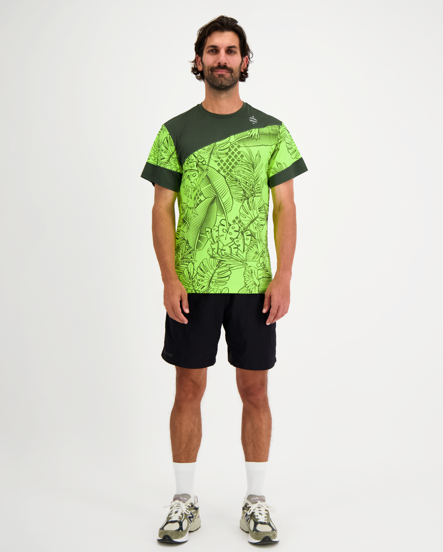 ULTRA ATMUNGSAKTIVES T-SHIRT MIT AEROTECH-MUSTER