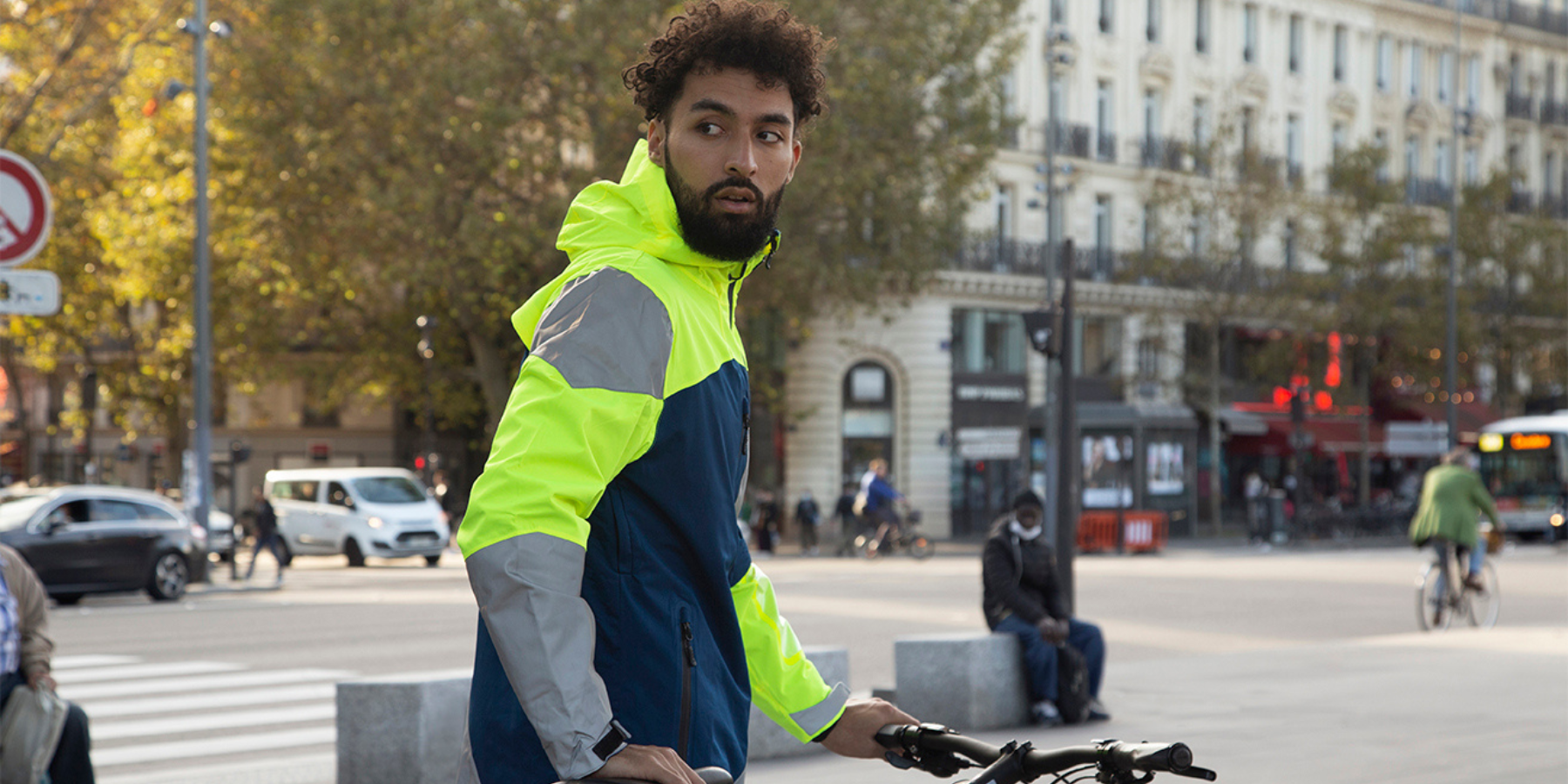 Faites du vélo même en hiver avec cette veste chauffante à moins de 15  euros - Le Parisien