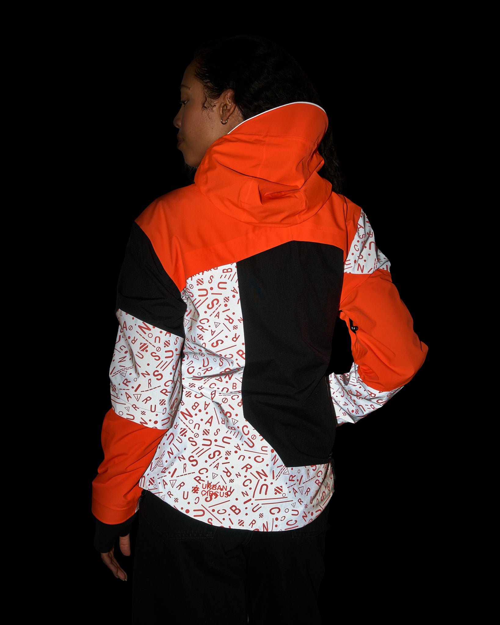 veste vélotaf REPOP orange fluo motifs graffiti sur tissu réfléchissant de dos
