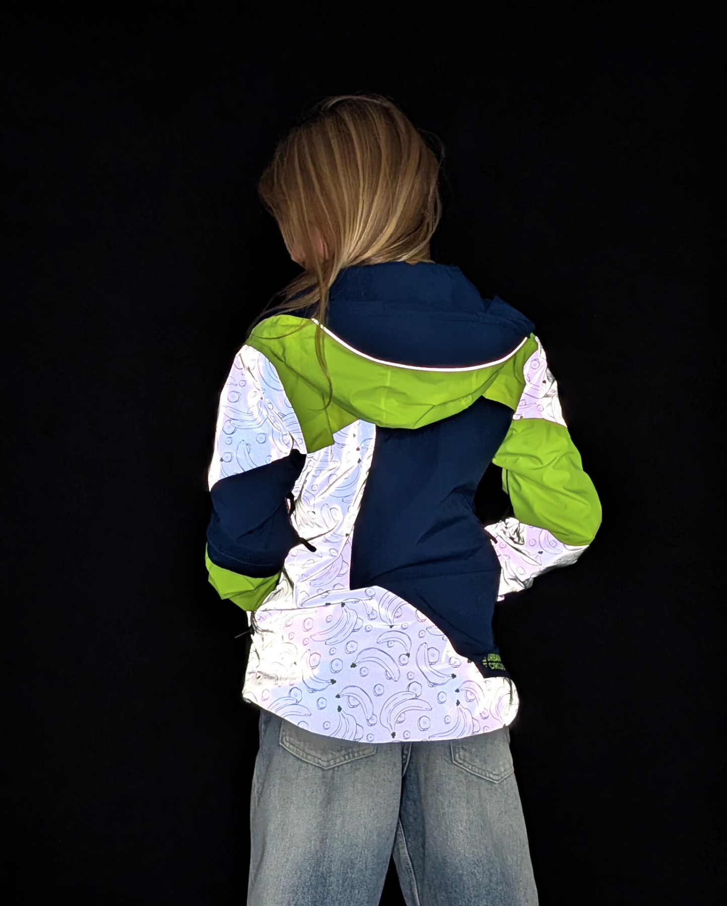 Veste vélo ado vue nuit avec empiècements réfléchissants jaune motifs banane